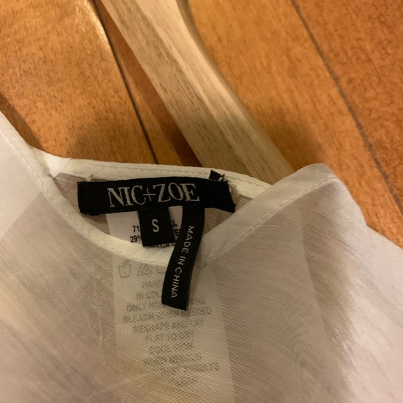 Nic and Zoe blouse - Picture 2 of 3